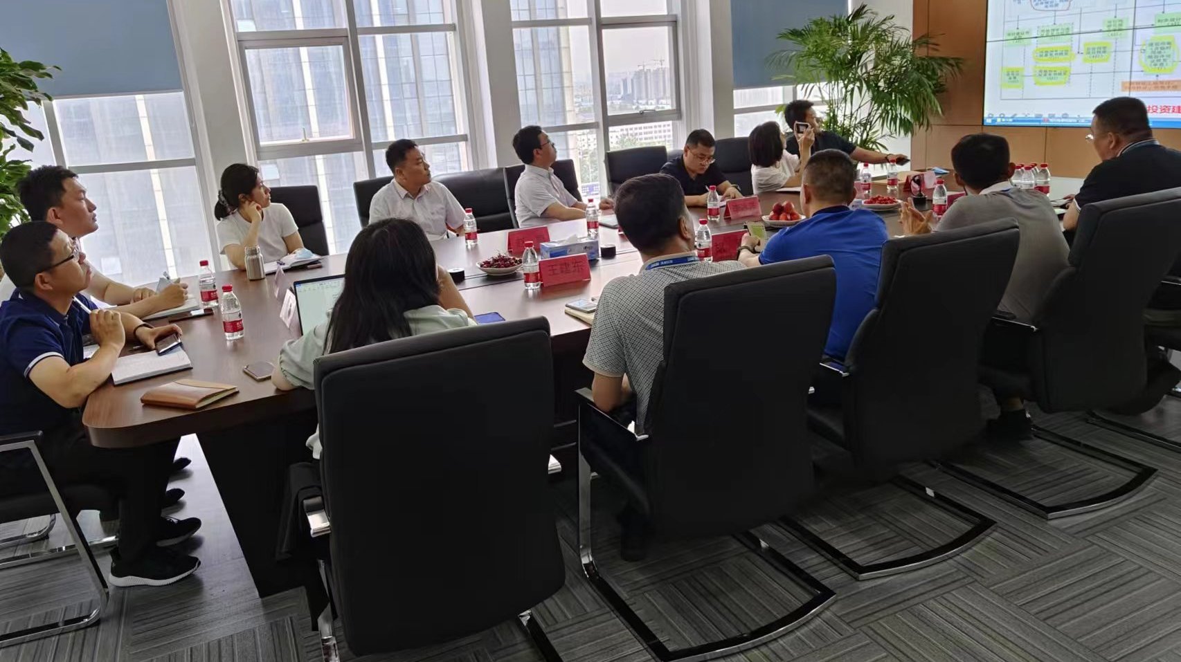 交流会现场照片 - 副本.jpg 交流会现场照片 - 副本.jpg